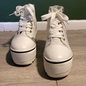 White Platform Sneakers With Zippers